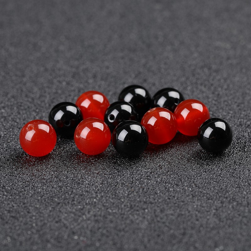 Red agate and black agate beads