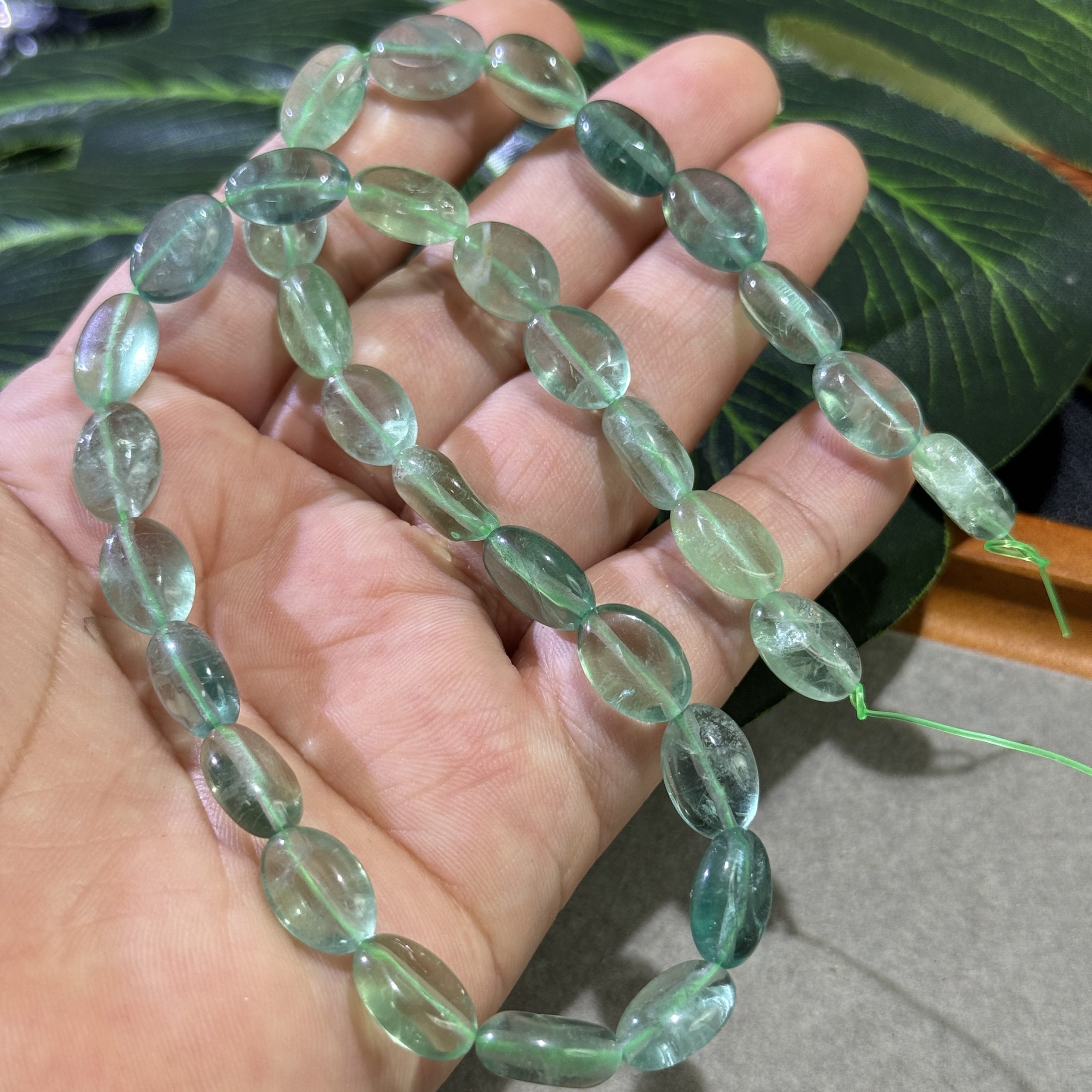 10*14*5mm green fluorite oval flat beads