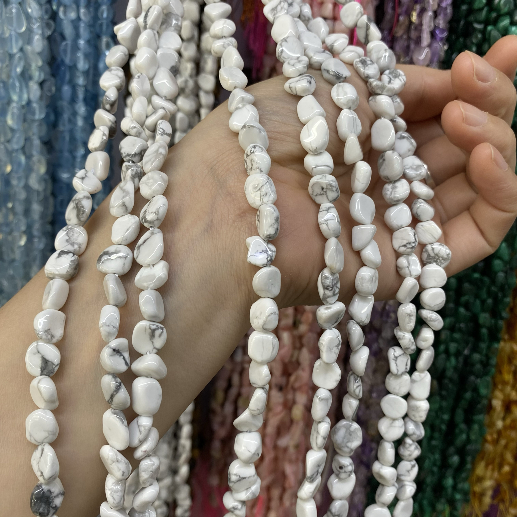 8*10mm white turquoise crushed stone beads